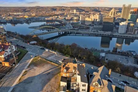 Charming Studio-Panoramic View-Your Pittsburgh Sanctuary Exterior foto