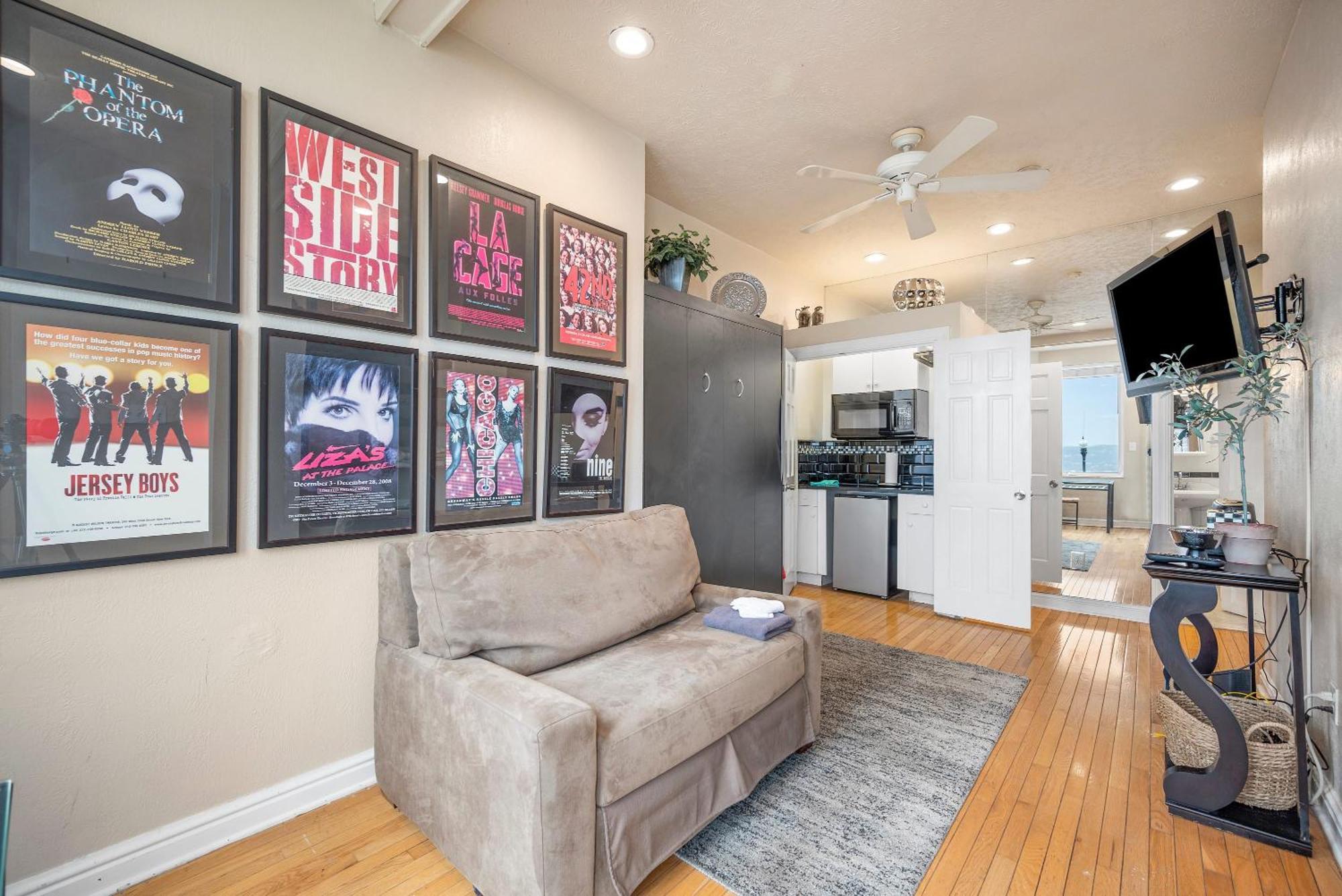 Charming Studio-Panoramic View-Your Pittsburgh Sanctuary Exterior foto